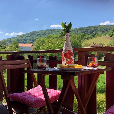Villa Kuca Za Odmor Rukova Hiza à Donja Stubica Extérieur photo